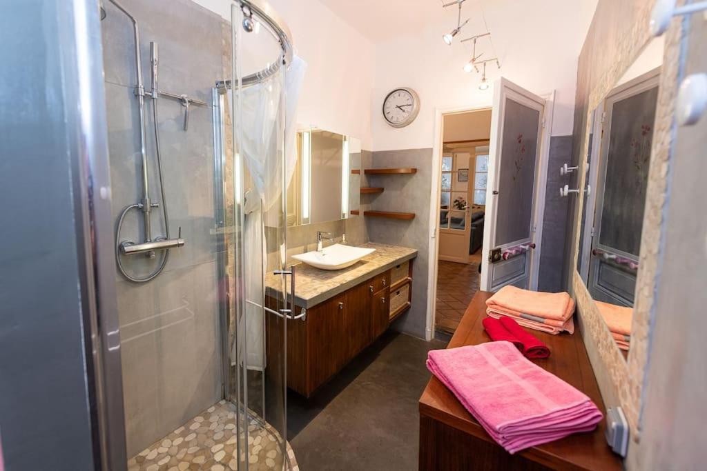 Anna-Maria : Grand Appartement 10 Personnes+Parking Prive -Actif+ Location- มาร์กเซย ภายนอก รูปภาพ