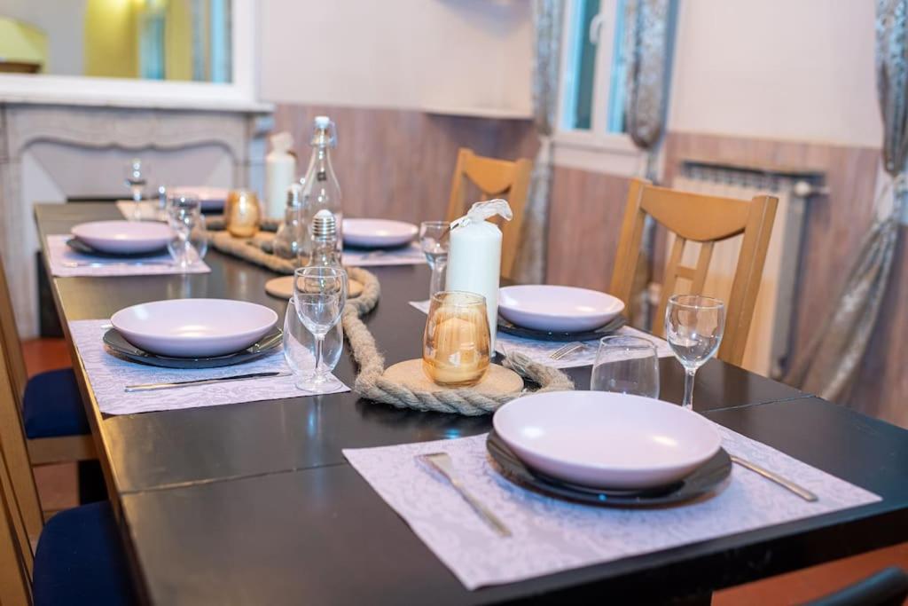 Anna-Maria : Grand Appartement 10 Personnes+Parking Prive -Actif+ Location- มาร์กเซย ภายนอก รูปภาพ